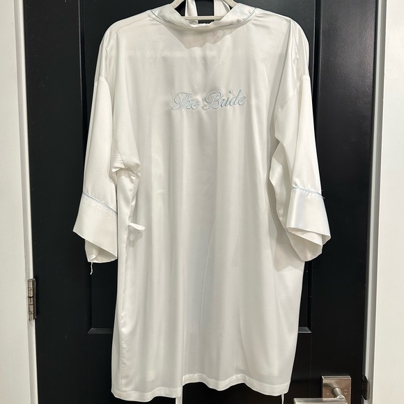 Bridal Robe - Picture 1 of 3